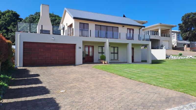 4 Bedroom Property for Sale in Stilbaai East Western Cape